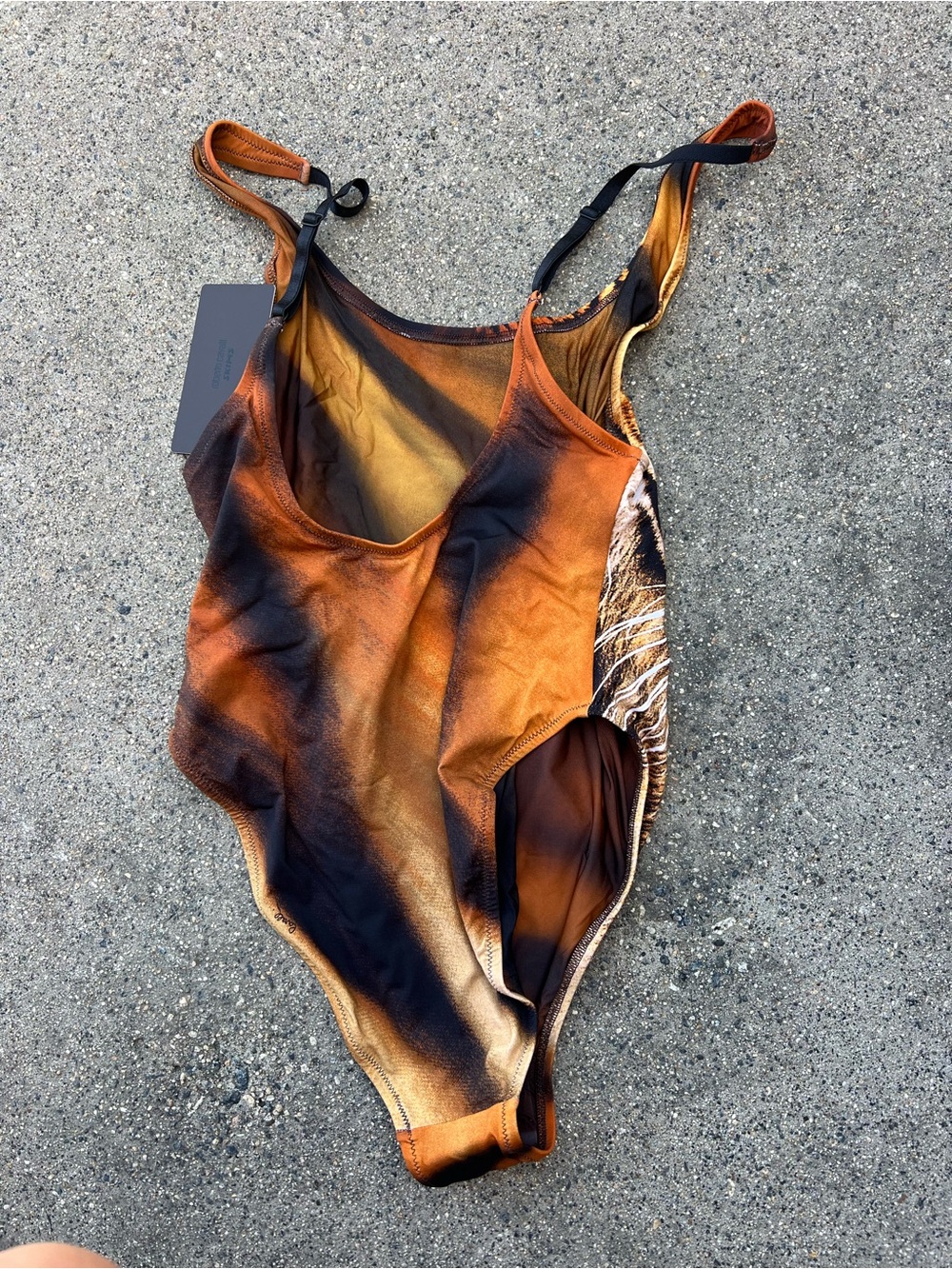 SKIMS x Roberto Cavalli One Piece - Picture 3 of 8